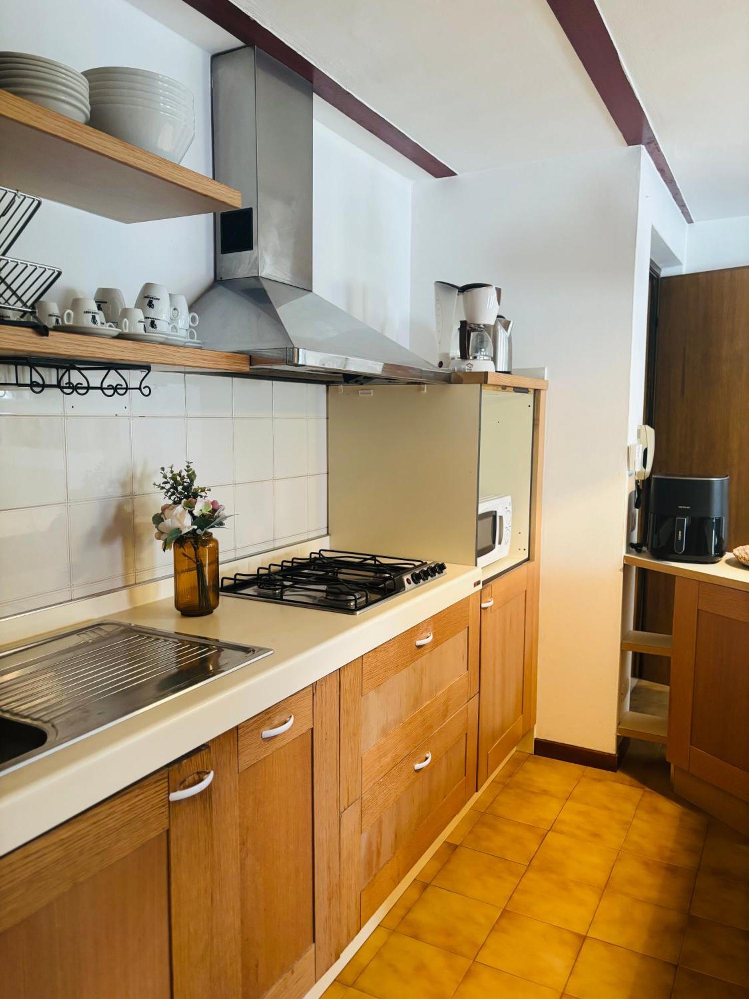 Living Apartment *